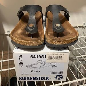 Birkenstock Women’s Gizeh Black Licorice Size 36